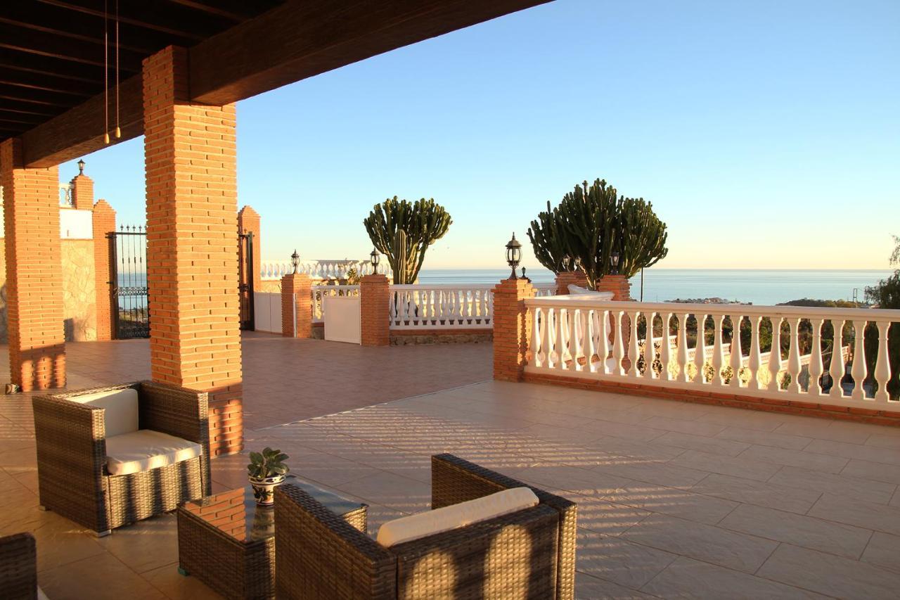 Villa El Palomar Azul With Pool And Sea View Benajarafe Buitenkant foto